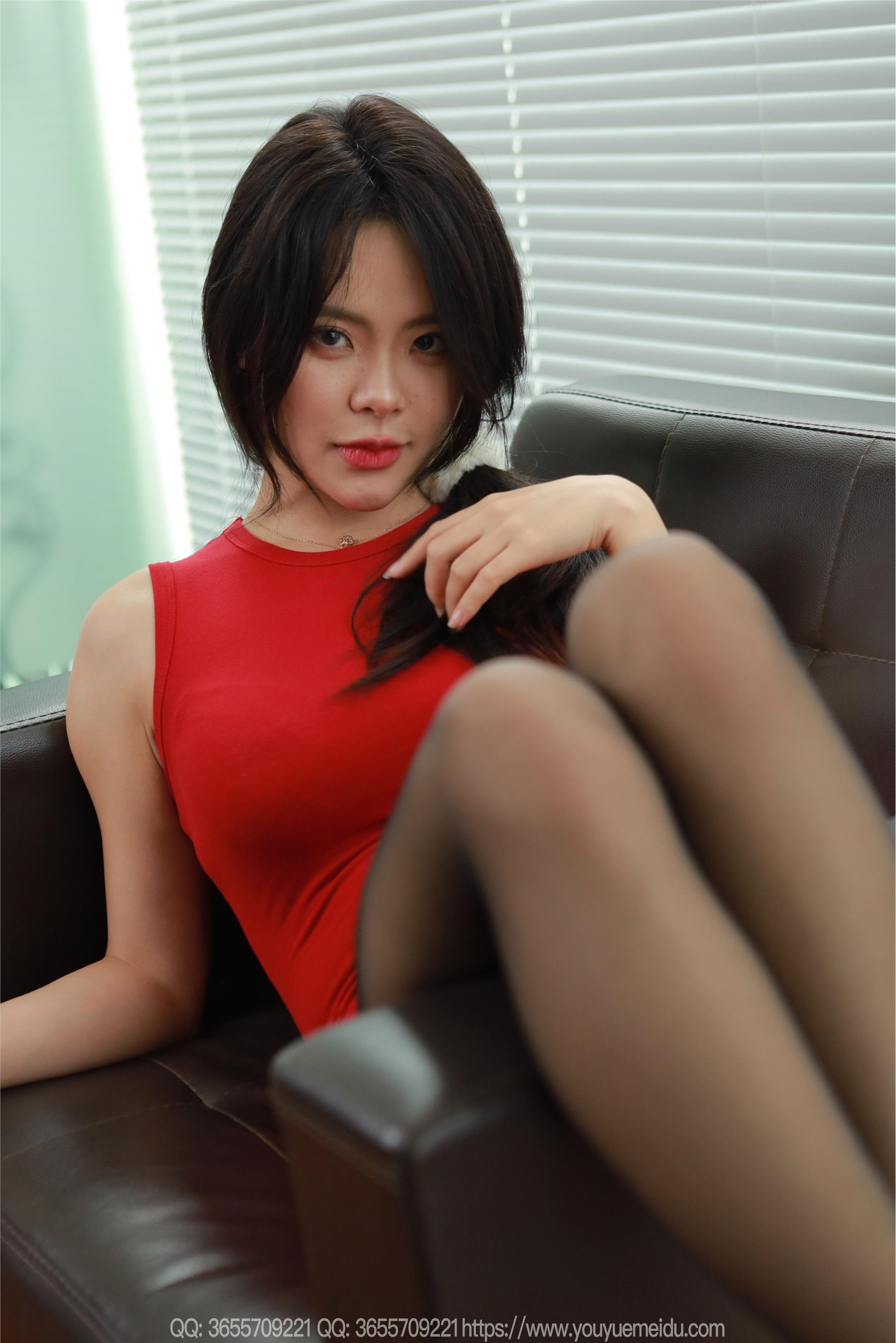 IESS异思趣向  2025.04.06 丝享家 2020 兔兔《红裙高跟鞋》